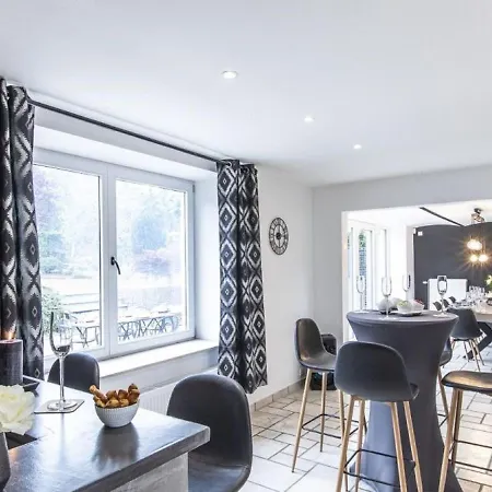 Tranquil In With Near Area Holiday home *